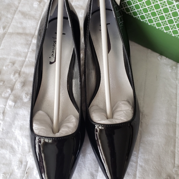 J.Renee Shoes - J.Renee Kitten heels shoes